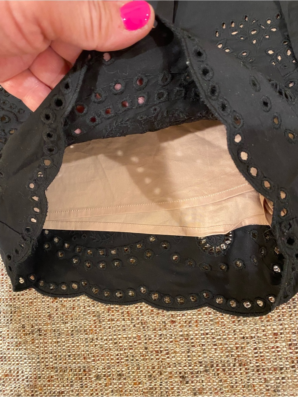 BCBGMaxAzria Black Eyelet Scalloped Drawstring Skort - Picture 4 of 6